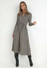 Born2be - Beżowo-Czarna Sukienka w Tygrysie Paski Chalmo. Okazja: na co dzień. Typ kołnierza: dekolt w serek. Kolor: beżowy. Długość rękawa: długi rękaw. Wzór: paski. Typ sukienki: proste. Styl: casual, klasyczny #6