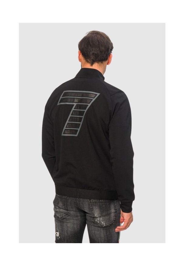 EA7 Emporio Armani - EA7 Czarna bluza męska z brokatową 7. Typ kołnierza: kołnierzyk stójkowy. Kolor: czarny. Materiał: guma. Wzór: paski, aplikacja