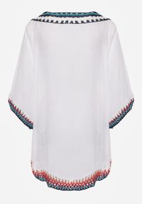 Renee - Biała Narzutka Bluzka ze Wstawkami z Ażurowej Tkaniny Vandasia. Kolor: biały. Materiał: tkanina. Wzór: ażurowy #2