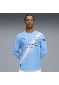 Puma - Męska autentyczna koszulka domowa z długim rękawem Manchester City 25/26 PUMA. Kolor: niebieski, wielokolorowy, biały. Długość rękawa: długi rękaw. Długość: długie. Wzór: aplikacja, paski. Sport: piłka nożna