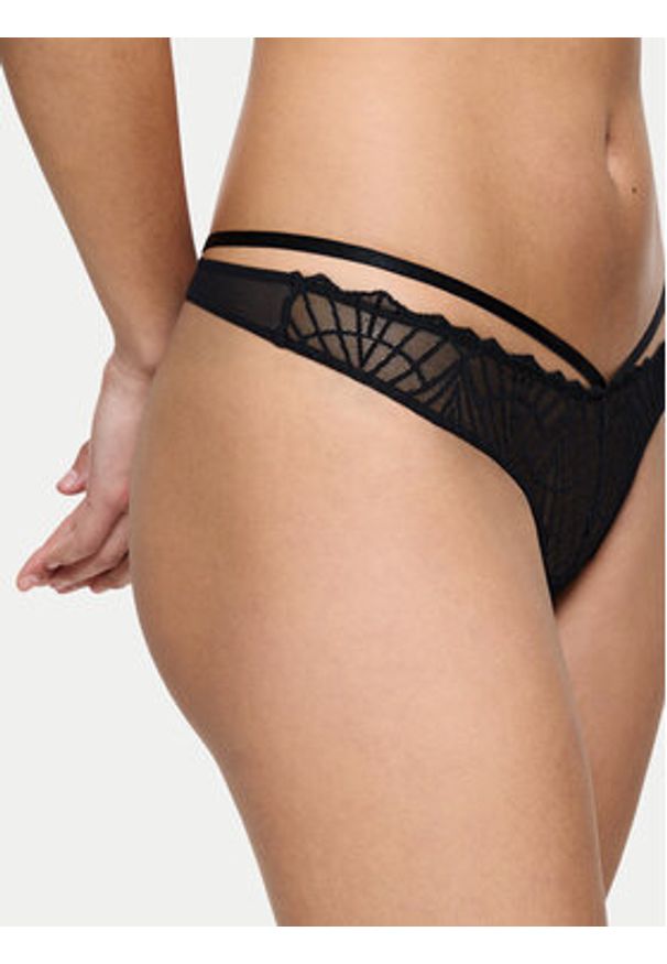 Triumph Stringi That Night In Vegas 10224867 Czarny. Kolor: czarny. Materiał: syntetyk