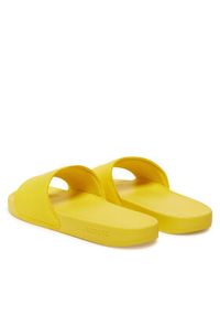 Lacoste Klapki Serve Sliders 7-49CMA0041 Żółty. Kolor: żółty. Materiał: skóra #3