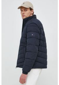 TOMMY HILFIGER - Tommy Hilfiger kurtka męska kolor granatowy zimowa. Okazja: na co dzień. Kolor: niebieski. Materiał: syntetyk, poliester. Sezon: zima. Styl: casual #4