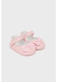 Mayoral Newborn buty niemowlęce kolor różowy. Zapięcie: rzepy. Kolor: różowy. Materiał: materiał. Wzór: gładki #6