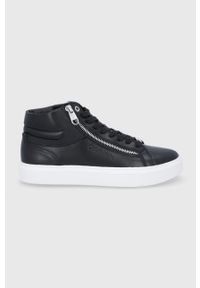 Calvin Klein - Buty skórzane. Nosek buta: okrągły. Kolor: czarny. Materiał: guma. Szerokość cholewki: normalna. Obcas: na obcasie. Wysokość obcasa: niski