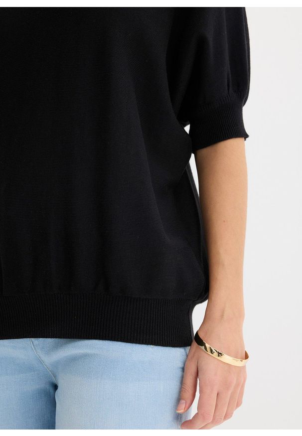 bonprix - Sweter z cienkiej dzianiny z mieszanki bawełny. Kolor: czarny. Materiał: dzianina, bawełna. Długość rękawa: krótki rękaw. Długość: krótkie. Wzór: gładki, ze splotem