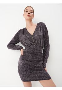 Mohito - Błyszcząca swetrowa sukienka mini - Szary. Kolor: szary. Długość: mini #2