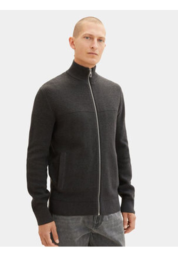 Tom Tailor Sweter 1038317 Szary Regular Fit. Kolor: szary. Materiał: bawełna