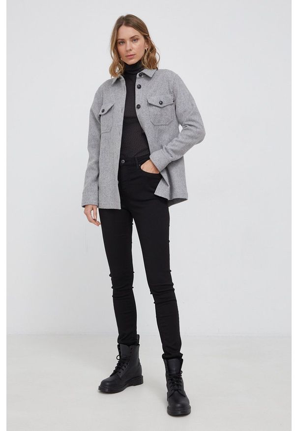 Pepe Jeans Spodnie Regent damskie high waist. Stan: podwyższony. Kolor: czarny. Materiał: tkanina