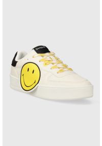 Desigual sneakersy x Smiley kolor biały 23WSKP23.9019. Nosek buta: okrągły. Kolor: biały. Materiał: włókno, materiał #4