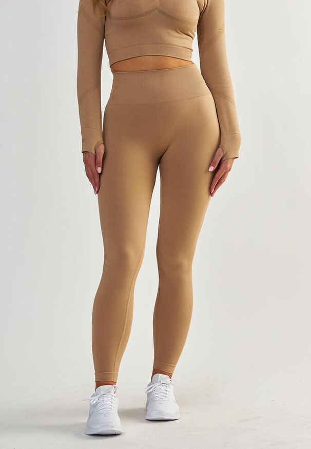 BESHAPED - Legginsy Modelujące - Power Up! Bezszwowe. Kolor: beżowy. Materiał: nylon