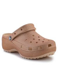 Klapki Crocs Classic Platform Glitter Clog 207241-2DS brązowe. Okazja: na co dzień. Kolor: brązowy. Materiał: materiał. Obcas: na platformie. Styl: casual