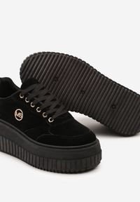 Born2be - Czarne Sneakersy na Platformie z Tłoczeniem i Metaliczną Wstawką Alcyhen. Okazja: na co dzień. Kolor: czarny. Materiał: jeans, skóra. Wzór: aplikacja. Obcas: na platformie #4