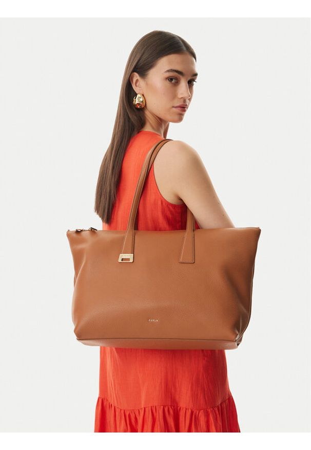 Furla Torebka Olivia L WB01940 HSF000 CN 4557S Brązowy. Kolor: brązowy. Materiał: skórzane