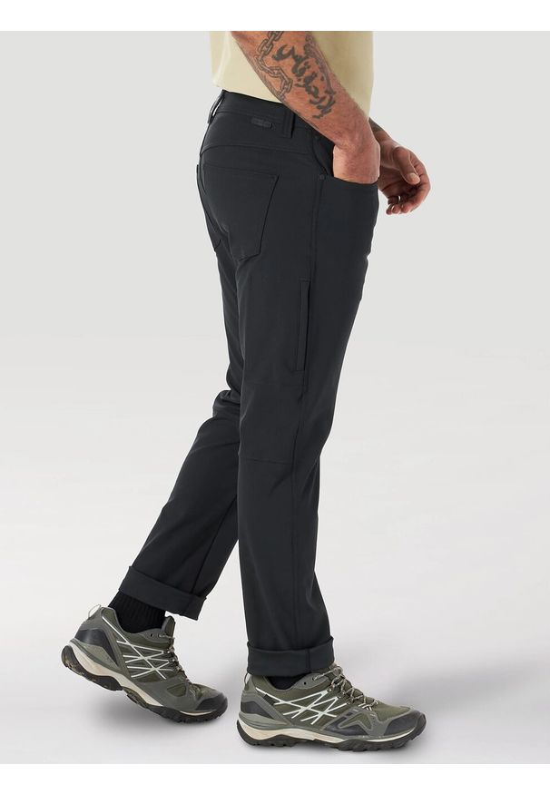Wrangler - WRANGLER FWDS 5 POCKET ATG MĘSKIE SPODNIE MATERIAŁOWE PANT BLACK WA1P57100 112144844. Okazja: na spacer, na co dzień. Materiał: materiał. Styl: casual, klasyczny