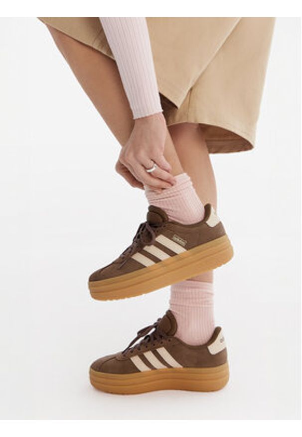 Adidas - adidas Sneakersy Vl Court Bold J KK4502 Brązowy. Kolor: brązowy. Materiał: skóra, zamsz