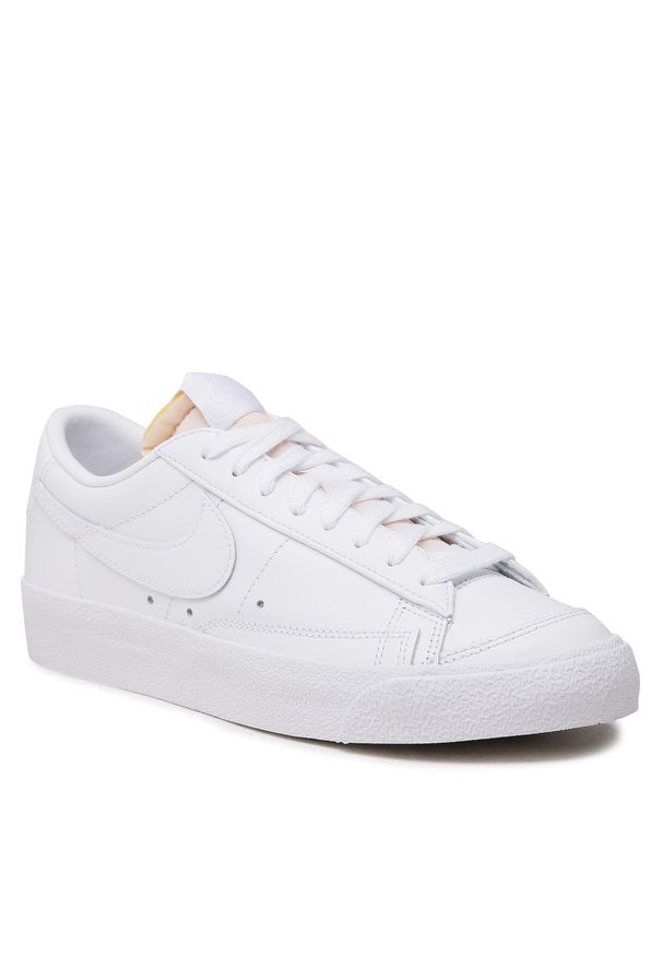 Buty Nike Blazer Low '77 DC4769 101 White/White/White/White. Kolor: biały. Materiał: skóra