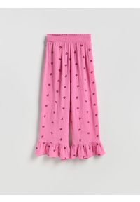 Reserved - Luźne spodnie z falbankami - różowy. Kolor: różowy. Materiał: bawełna #1