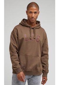 Lee - LEE GRAPHIC HOODIE MĘSKA BLUZA Z KAPTUREM TRUFFLE 112342476 LM11015540. Typ kołnierza: kaptur