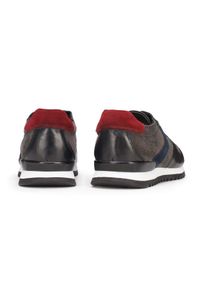 Wittchen - Męskie sneakersy skórzane wielokolorowe szaro-granatowe. Okazja: na co dzień. Nosek buta: okrągły. Kolor: wielokolorowy, szary, niebieski. Materiał: zamsz, skóra. Sezon: jesień #2