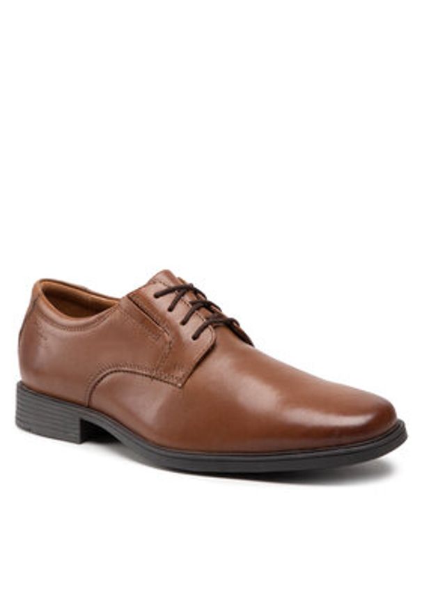 Clarks Półbuty Tilden Plain 261300977 Brązowy. Kolor: brązowy. Materiał: skóra