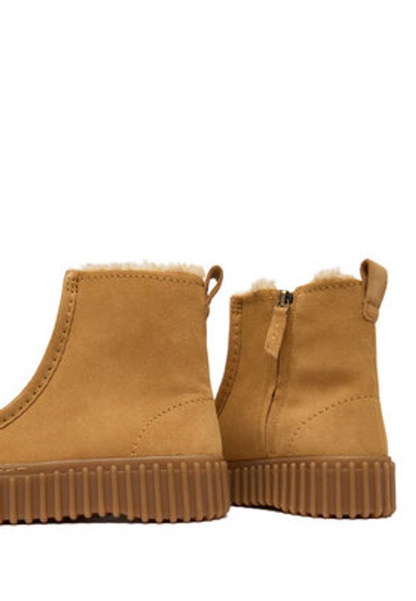 Clarks Botki Torhill Cozy 26182911 Brązowy. Kolor: brązowy. Materiał: zamsz, skóra