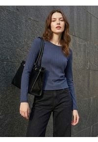 Sinsay - Bawełniana prążkowana bluzka z długim rękawem - niebieski. Kolor: niebieski. Materiał: prążkowany, bawełna. Długość rękawa: długi rękaw. Długość: długie