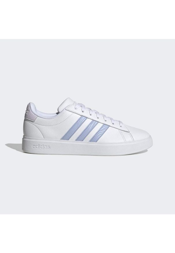 Adidas - Grand Court Cloudfoam Lifestyle Court Comfort Shoes. Kolor: biały, szary, niebieski, wielokolorowy. Materiał: materiał. Model: Adidas Cloudfoam