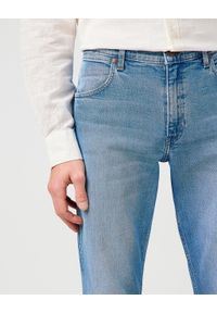 Wrangler - WRANGLER MĘSKIE SPODNIE JEANSOWE WRANGLER GREENSBORO COWBOY HAZE 112364420 #5