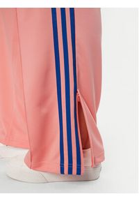Adidas - adidas Spodnie dresowe adicolor Classic Firebird JP2312 Różowy Loose Fit. Kolor: różowy. Materiał: syntetyk #3