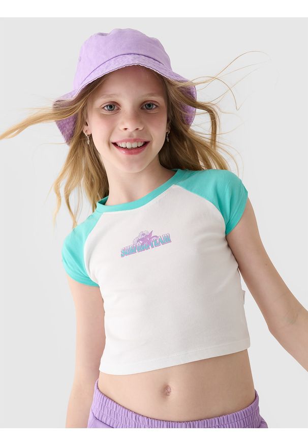 4f - 4F T-shirt cropped z nadrukiem dziewczęcy - turkusowy 164 (13-14 lat). Okazja: na co dzień. Kolor: turkusowy. Materiał: dzianina, jersey, bawełna. Długość rękawa: krótki rękaw. Długość: krótkie. Wzór: nadruk. Sezon: lato. Styl: sportowy, casual