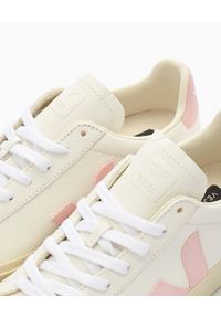 Veja - VEJA - Białe sneakersy ze skóry Campo. Zapięcie: sznurówki. Kolor: biały. Materiał: guma, materiał. Szerokość cholewki: normalna #6