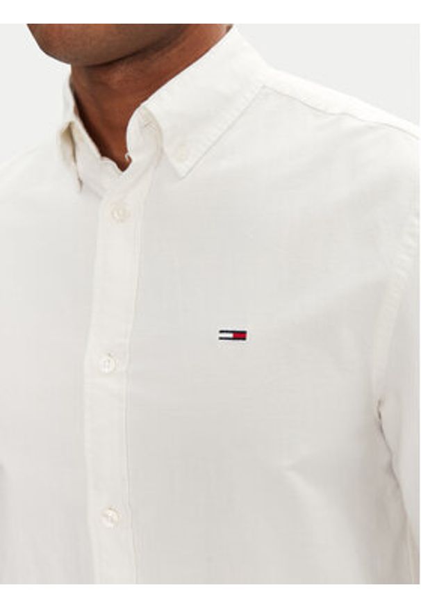 Tommy Jeans Koszula DM0DM21298 Biały Regular Fit. Kolor: biały. Materiał: bawełna