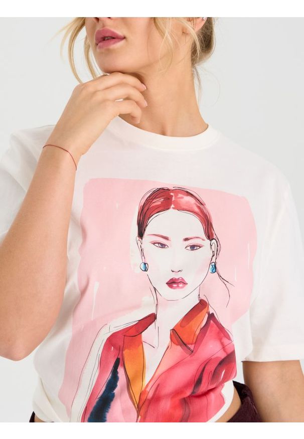 Sinsay - Bawełniana koszulka z nadrukiem - kremowy. Kolor: kremowy. Materiał: bawełna. Wzór: nadruk