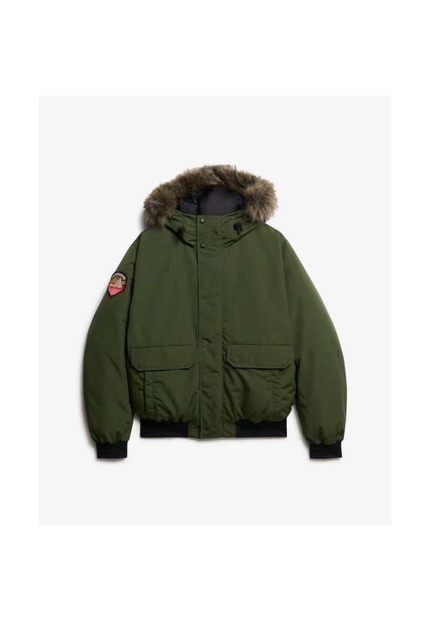Kurtka bomber z syntetycznym futrem Superdry Everest. Kolor: zielony. Materiał: futro, syntetyk. Długość rękawa: długi rękaw