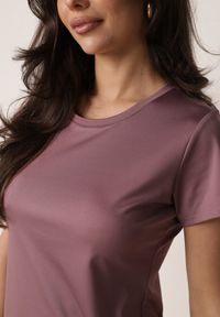 Born2be - Fioletowy Gładki T-shirt o Klasycznym Kroju Lycoris. Okazja: do domu, do pracy, na co dzień. Kolor: fioletowy. Materiał: jeans. Wzór: gładki. Styl: klasyczny #3
