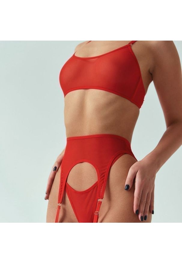 Intica - Zestaw bielizny z delikatnego materiału Sevara. Kolor: czarny. Materiał: materiał. Wzór: jednolity