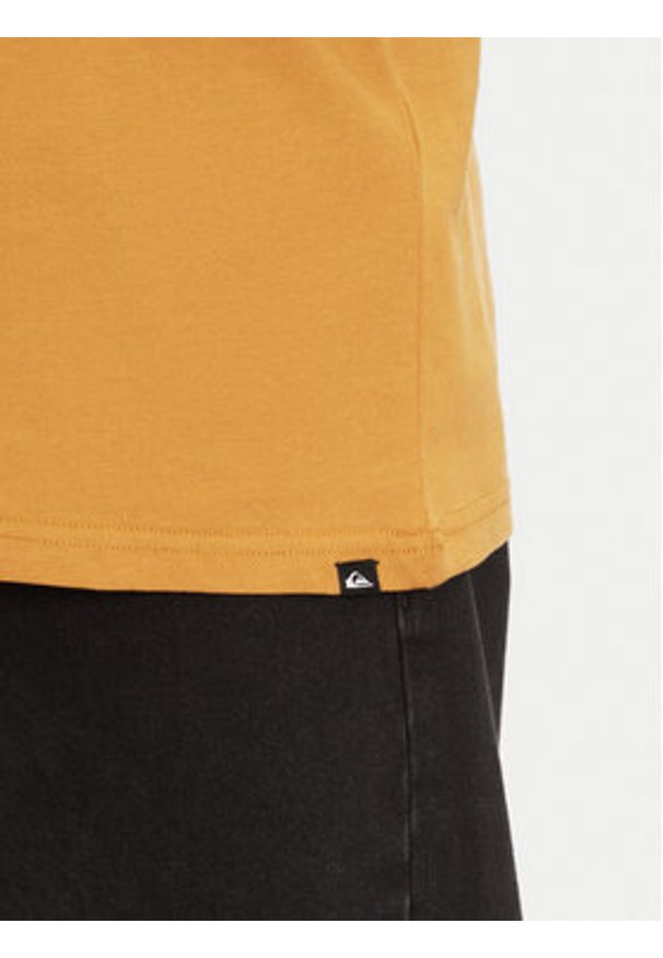 Quiksilver Longsleeve Bloom Cycle EQYZT07707 Brązowy Regular Fit. Kolor: brązowy. Materiał: bawełna. Długość rękawa: długi rękaw