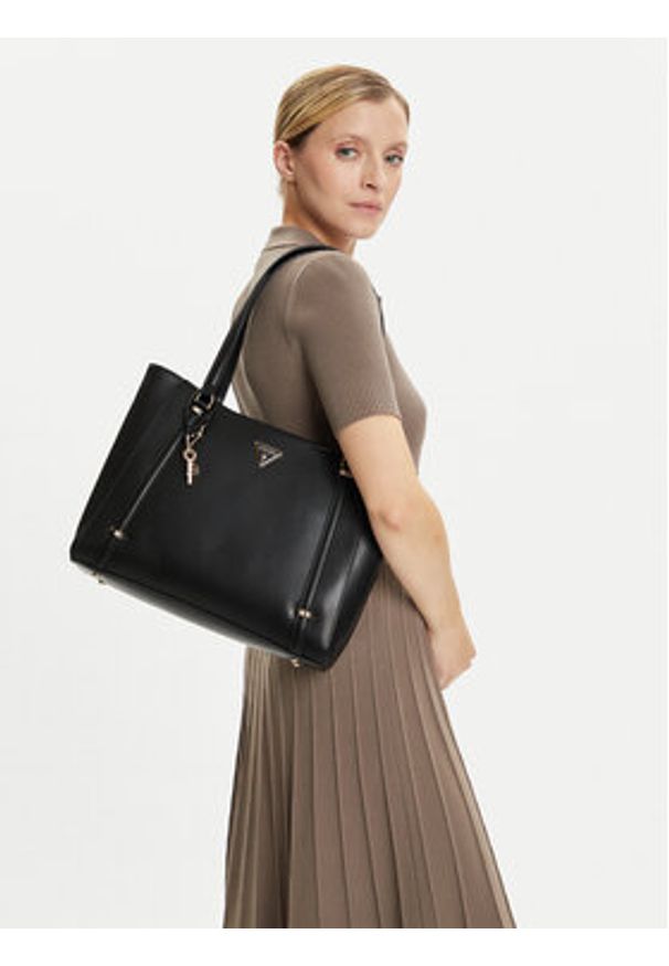 Guess Torebka Daryna II HWVG72 08230 Czarny. Kolor: czarny. Materiał: skórzane