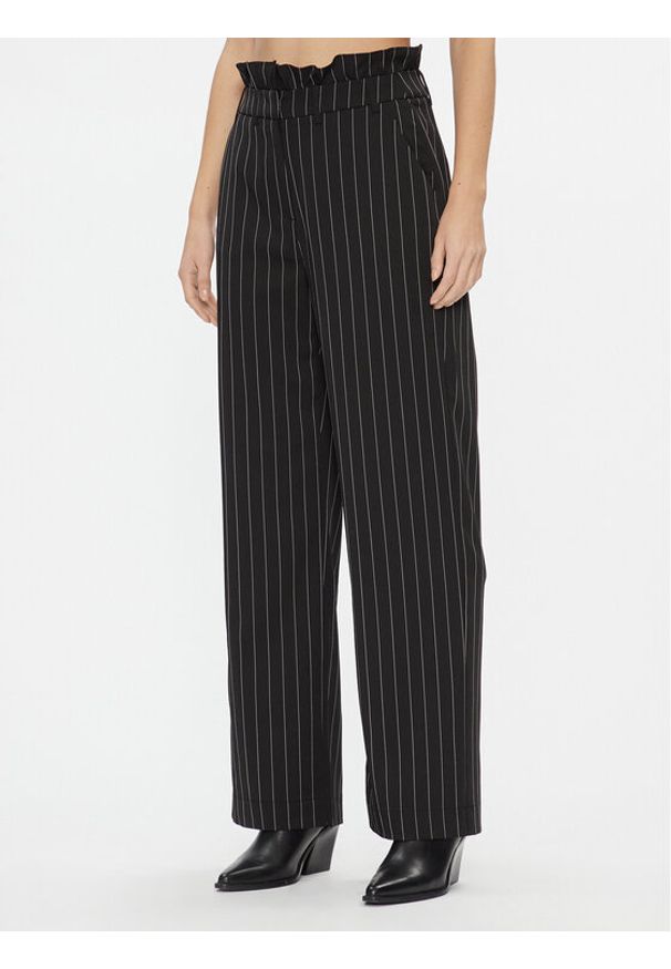 Vero Moda Spodnie materiałowe Wednesday 10301348 Czarny Regular Fit. Kolor: czarny. Materiał: syntetyk