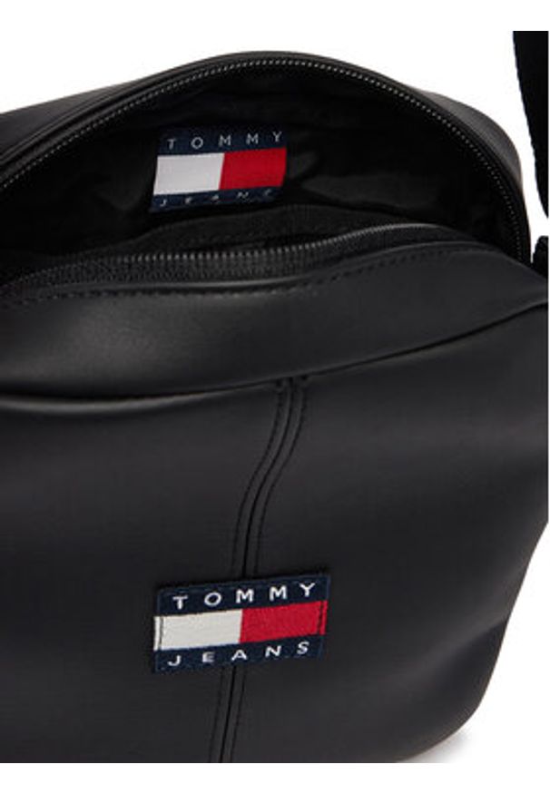 Tommy Jeans Saszetka Tjm Ess Daily Pu Reporter AM0AM14292 Czarny. Kolor: czarny. Materiał: skóra