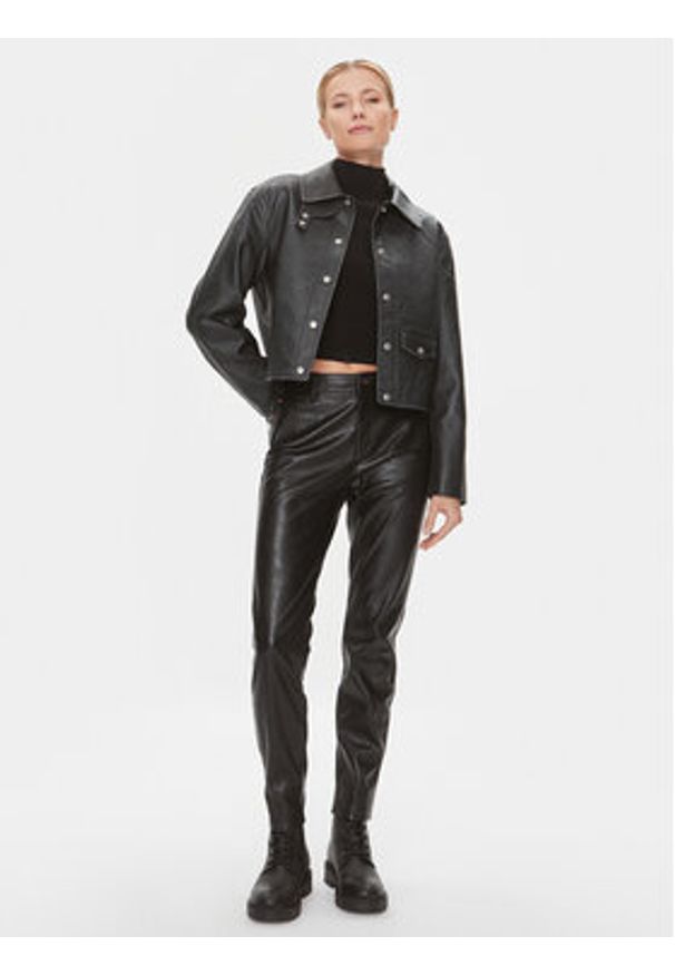 Calvin Klein Jeans Koszula J20J222553 Czarny Relaxed Fit. Kolor: czarny. Materiał: skóra