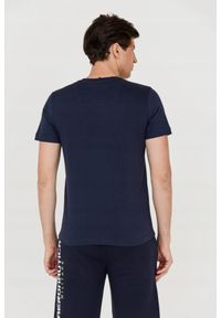 Aeronautica Militare - AERONAUTICA MILITARE Granatowy t-shirt męski. Kolor: niebieski. Długość rękawa: krótki rękaw. Długość: krótkie. Wzór: haft
