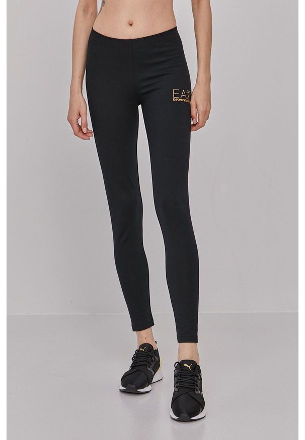 EA7 Emporio Armani Legginsy damskie kolor czarny z aplikacją. Kolor: czarny. Materiał: dzianina. Wzór: aplikacja