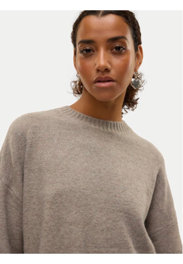 Vero Moda Sweter Boom 10320463 Szary Loose Fit. Kolor: szary. Materiał: syntetyk