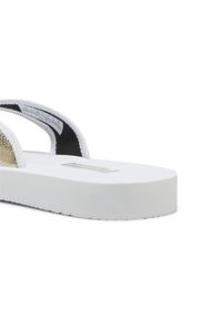 Puma - Damskie klapki Sandy Flip PUMA White Gold. Kolor: biały, żółty, wielokolorowy. Sezon: lato. Styl: wakacyjny, sportowy