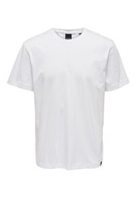 Only & Sons T-Shirt 22025208 Biały Regular Fit. Kolor: biały. Materiał: bawełna