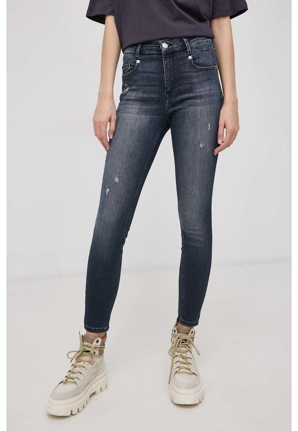 only - Only Jeansy Blake damskie high waist. Stan: podwyższony. Kolor: niebieski