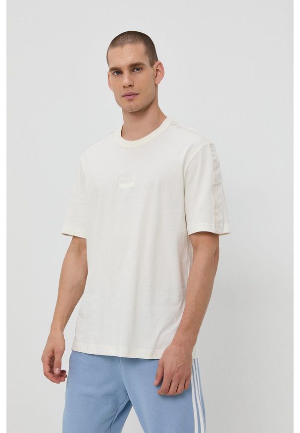 adidas Originals - T-shirt bawełniany. Okazja: na co dzień. Kolor: beżowy. Materiał: bawełna. Styl: casual
