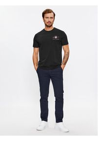 GANT - Gant T-Shirt Reg Archive Shield Emb Ss 2067004 Czarny Regular Fit. Kolor: czarny. Materiał: bawełna